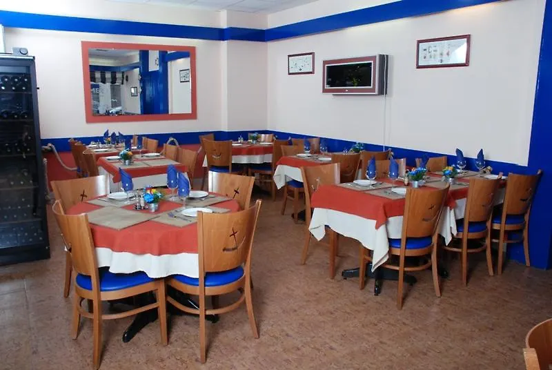 Les Gens De Mer - Concarneau Hotel 2*,  Francia